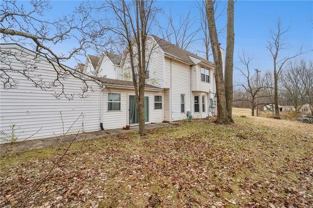 8418 N Park Court, Kansas City, MO 64155