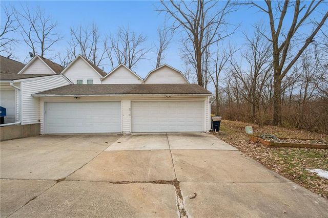 8418 N Park Court, Kansas City, MO 64155