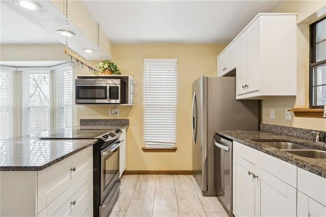 8418 N Park Court, Kansas City, MO 64155