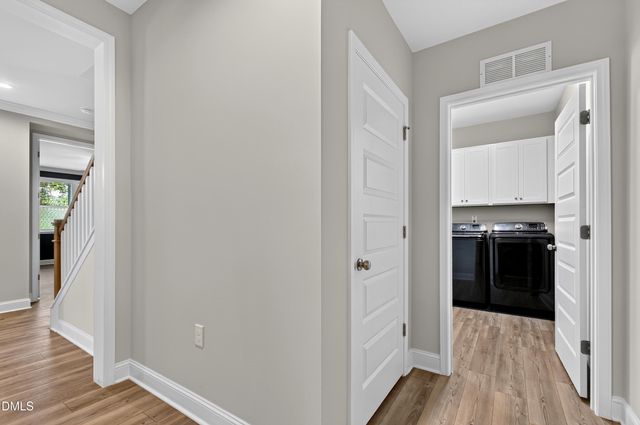1300 Commons Ford Place, Apex, NC 27539