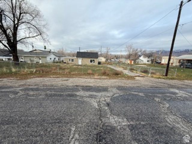 870 W ELLIS ST, Ogden, UT 84401
