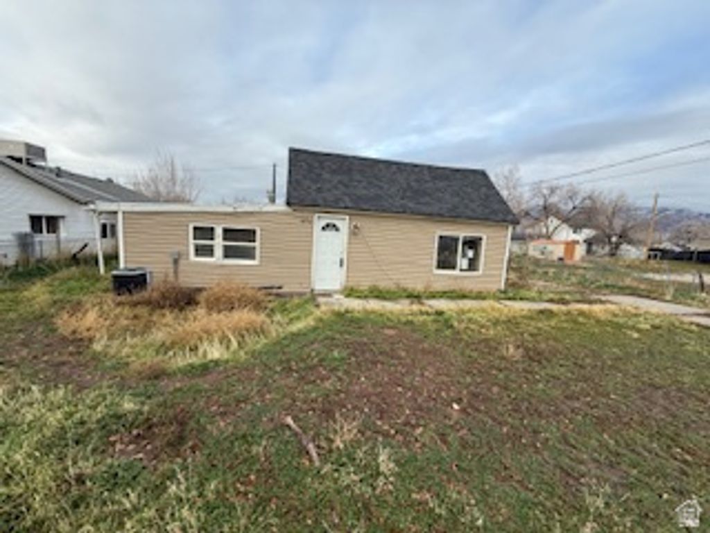 870 W ELLIS ST, Ogden, UT 84401