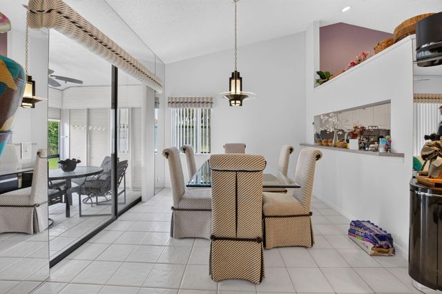 7537 Lexington Club Boulevard B, Delray Beach, FL 33446