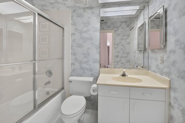 7537 Lexington Club Boulevard B, Delray Beach, FL 33446