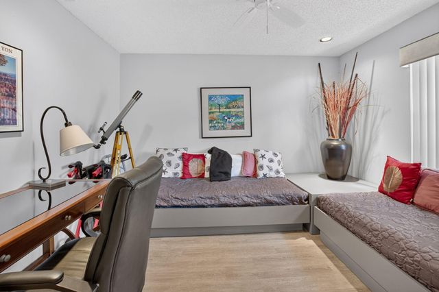 7537 Lexington Club Boulevard B, Delray Beach, FL 33446