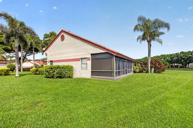 7537 Lexington Club Boulevard B, Delray Beach, FL 33446