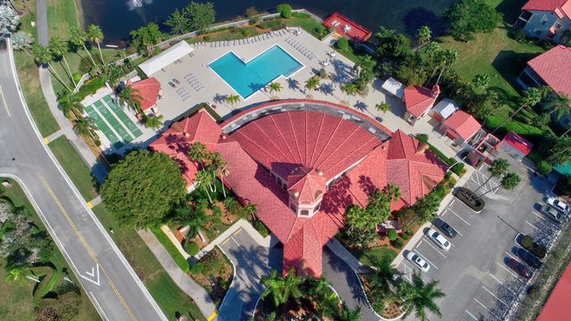 7537 Lexington Club Boulevard B, Delray Beach, FL 33446