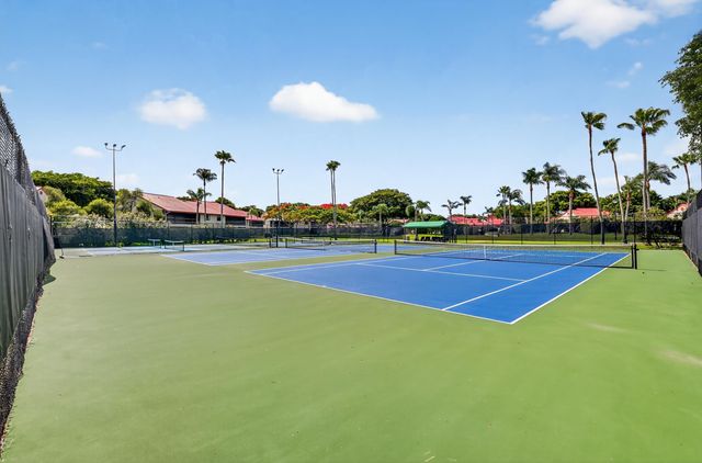 7537 Lexington Club Boulevard B, Delray Beach, FL 33446