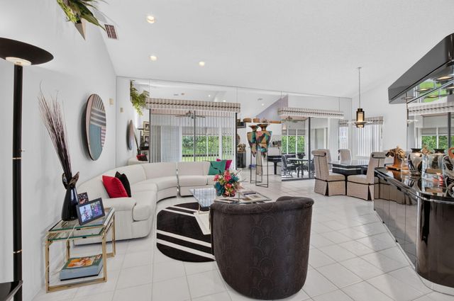 7537 Lexington Club Boulevard B, Delray Beach, FL 33446