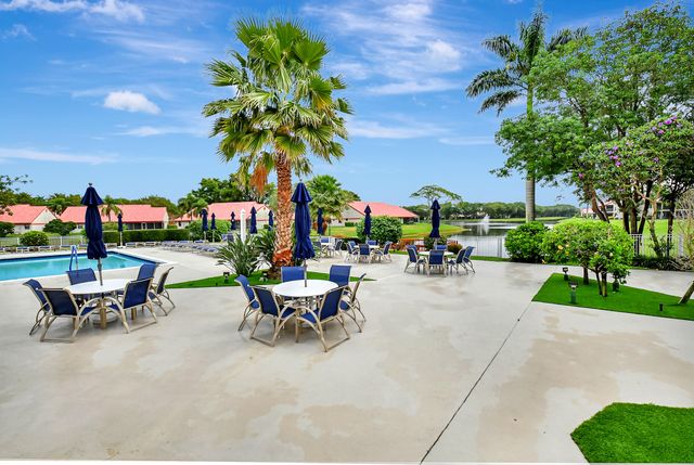 7537 Lexington Club Boulevard B, Delray Beach, FL 33446