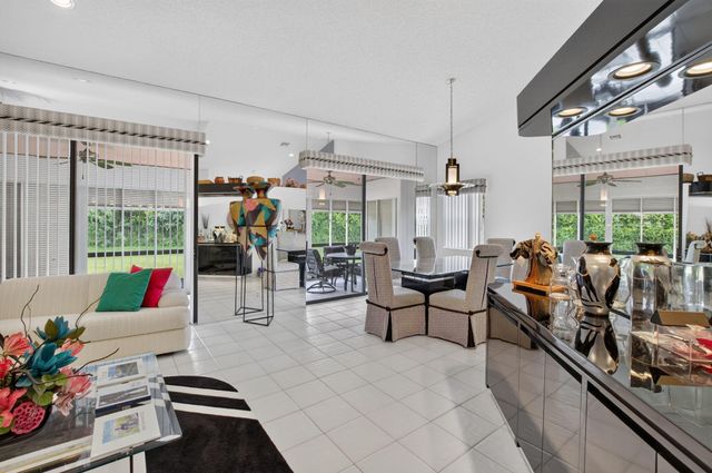 7537 Lexington Club Boulevard B, Delray Beach, FL 33446