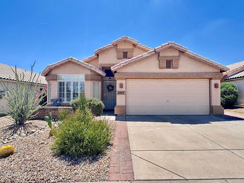 2271 E Ross Avenue, Phoenix, AZ 85024 — exterior