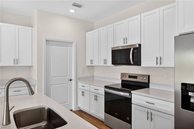 2553 NW 20th AVE, Cape Coral, FL 33993