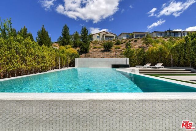 20779 W Liana Court, Porter Ranch (los Angeles), CA 91326