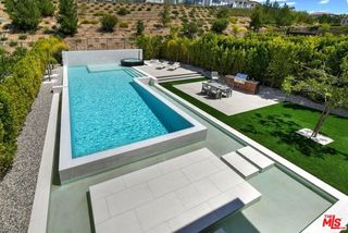 20779 W Liana Court, Porter Ranch (los Angeles), CA 91326