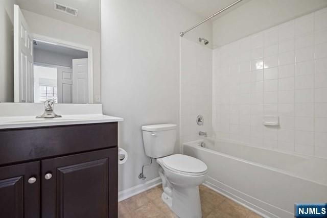 32 Truman Drive, Wood Ridge, NJ 07075