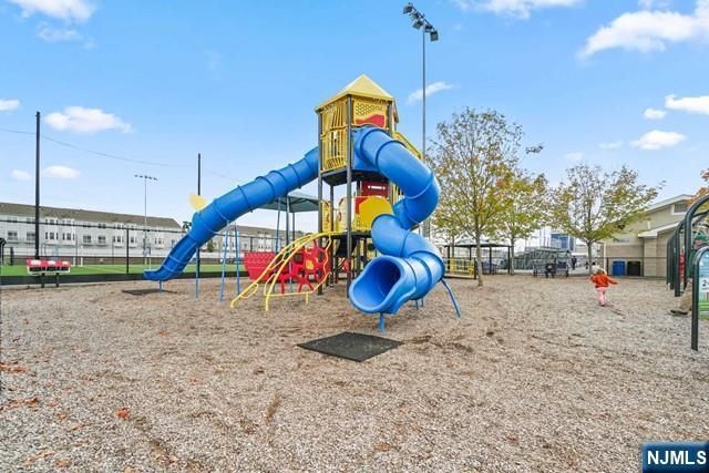 32 Truman Drive, Wood Ridge, NJ 07075