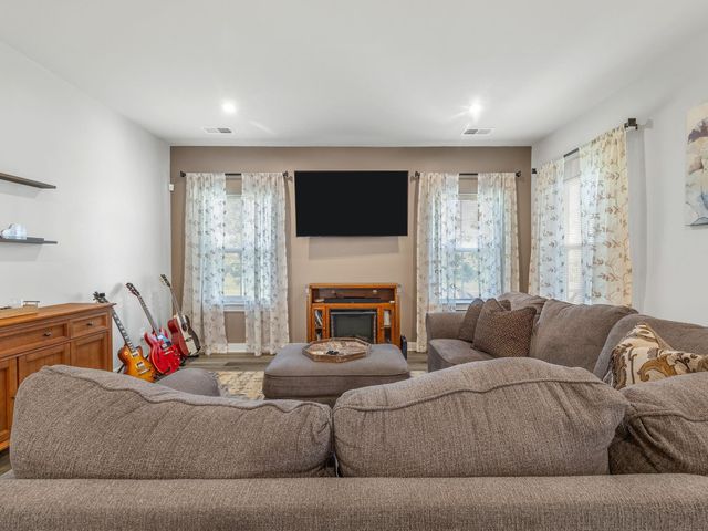 2016 Sousa Court, Spartanburg, SC 29307