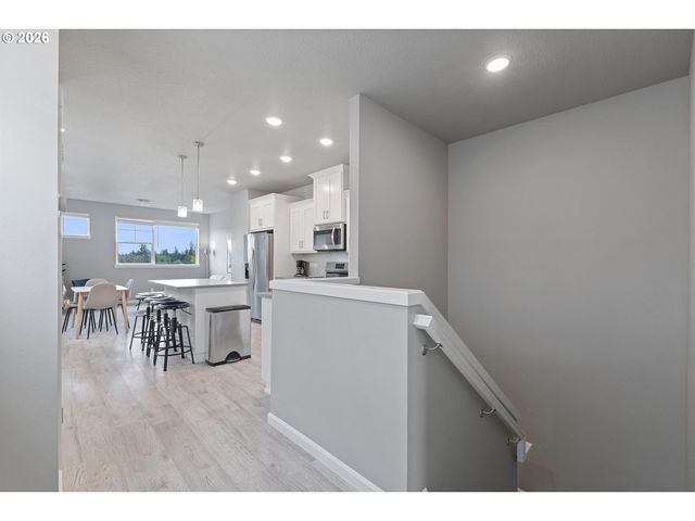 7016 Se FRASIER Ln, Hillsboro, OR 97123