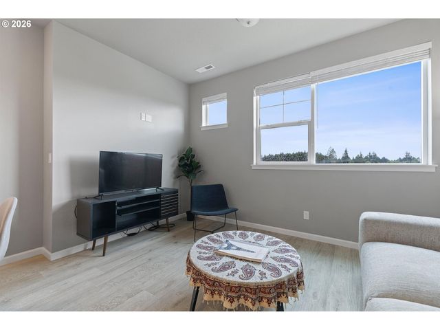 7016 Se FRASIER Ln, Hillsboro, OR 97123