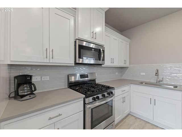 7016 Se FRASIER Ln, Hillsboro, OR 97123