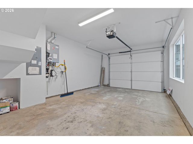7016 Se FRASIER Ln, Hillsboro, OR 97123