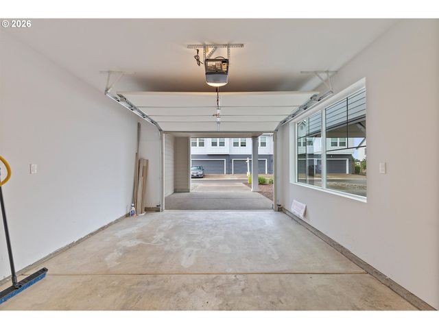 7016 Se FRASIER Ln, Hillsboro, OR 97123