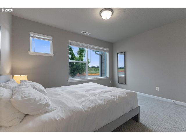 7016 Se FRASIER Ln, Hillsboro, OR 97123
