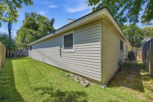 11419 Inwood Drive, Houston, TX 77077