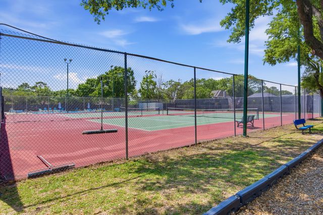 11419 Inwood Drive, Houston, TX 77077