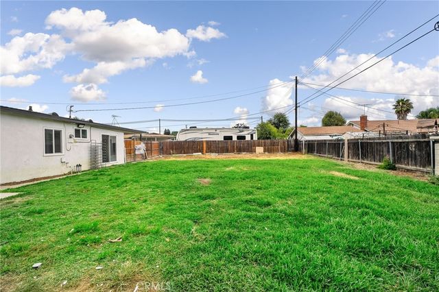 1754 Kippy Drive, Colton, CA 92324