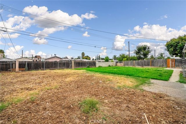 1754 Kippy Drive, Colton, CA 92324