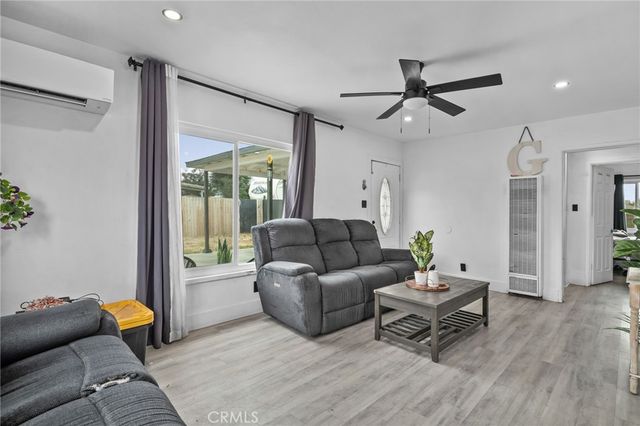1754 Kippy Drive, Colton, CA 92324