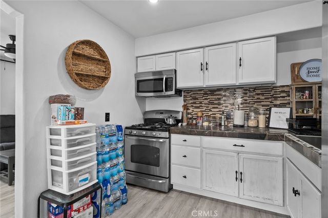 1754 Kippy Drive, Colton, CA 92324
