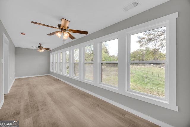 8606 Holly Springs Road, Maysville, GA 30558