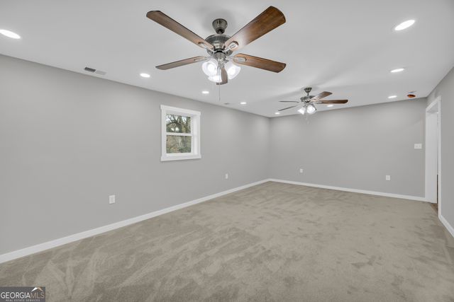 8606 Holly Springs Road, Maysville, GA 30558