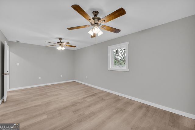 8606 Holly Springs Road, Maysville, GA 30558