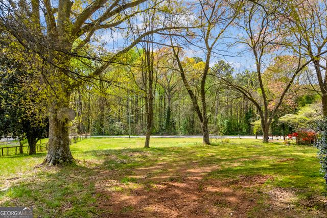 8606 Holly Springs Road, Maysville, GA 30558