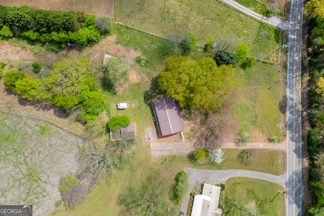 8606 Holly Springs Road, Maysville, GA 30558