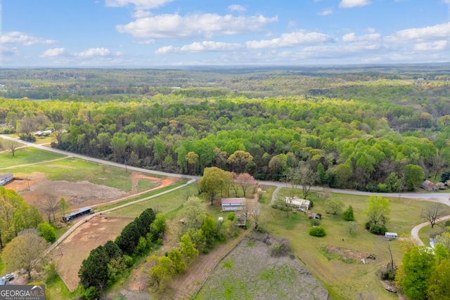 8606 Holly Springs Road, Maysville, GA 30558