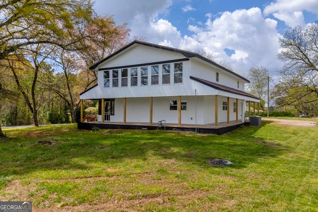 8606 Holly Springs Road, Maysville, GA 30558