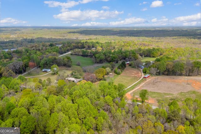 8606 Holly Springs Road, Maysville, GA 30558