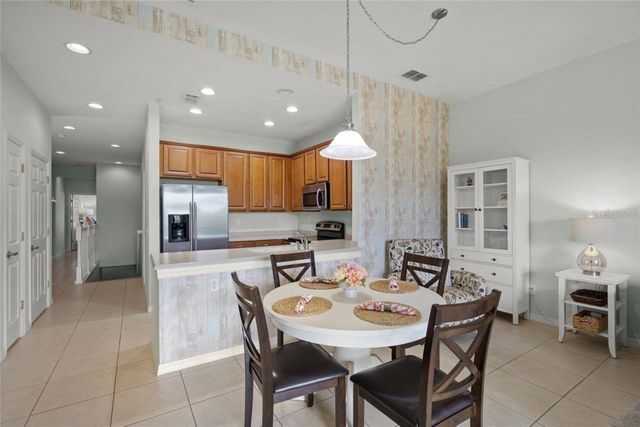 4204 OVERTURE CIRCLE #4204, Bradenton, FL 34209