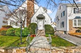 14 Columbia Place, Mount Vernon, NY 10552