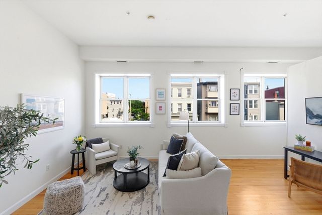 156 Chelsea Street 201, Boston, MA 02128