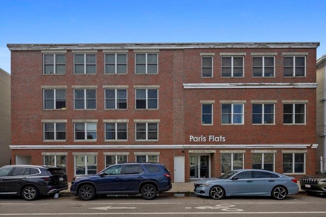 156 Chelsea Street 201, Boston, MA 02128