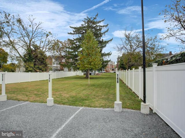 148 N CARLISLE ST, Greencastle, PA 17225