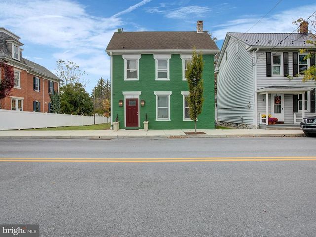 148 N CARLISLE ST, Greencastle, PA 17225