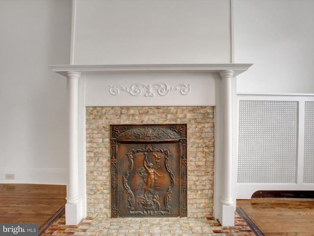 148 N CARLISLE ST, Greencastle, PA 17225