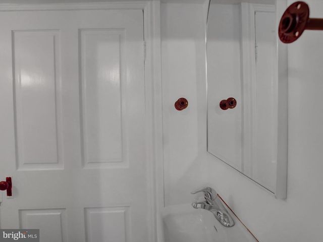 148 N CARLISLE ST, Greencastle, PA 17225